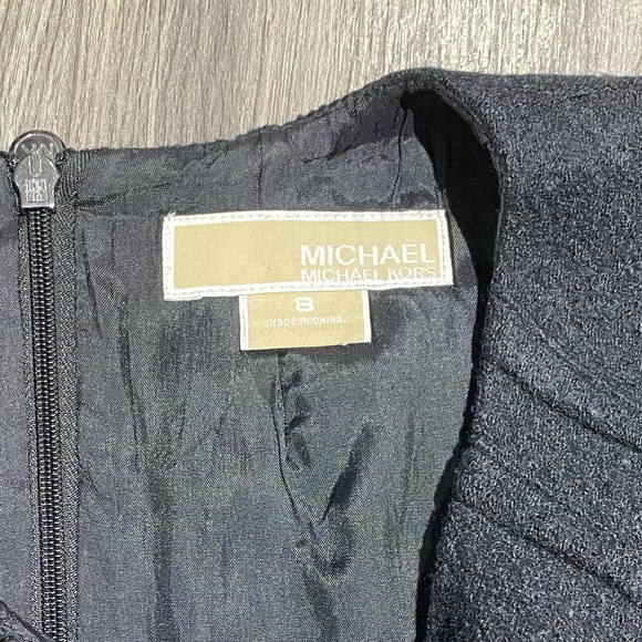 ✨ MICHAEL KORS Sheath Dress w/ free belt ✨ - Picture 4 of 8